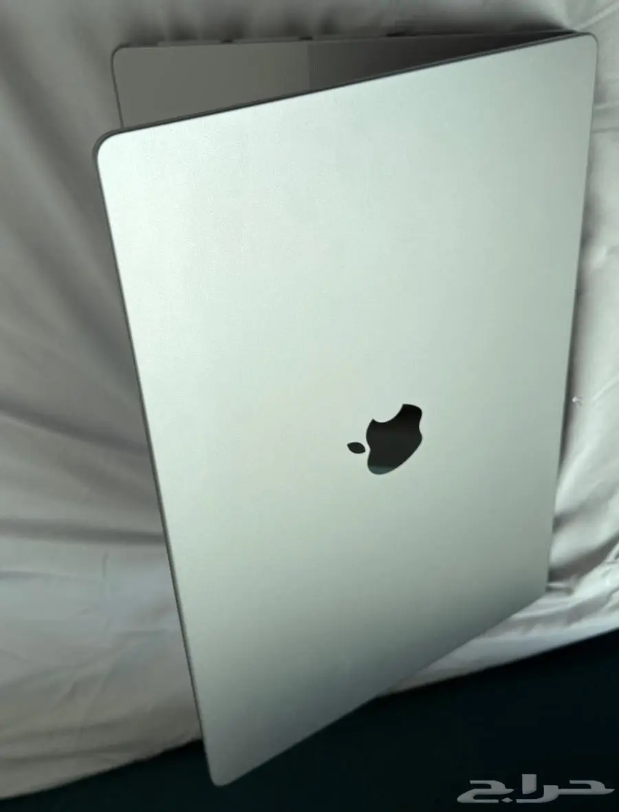 لاب توب macbook M1 pro 1