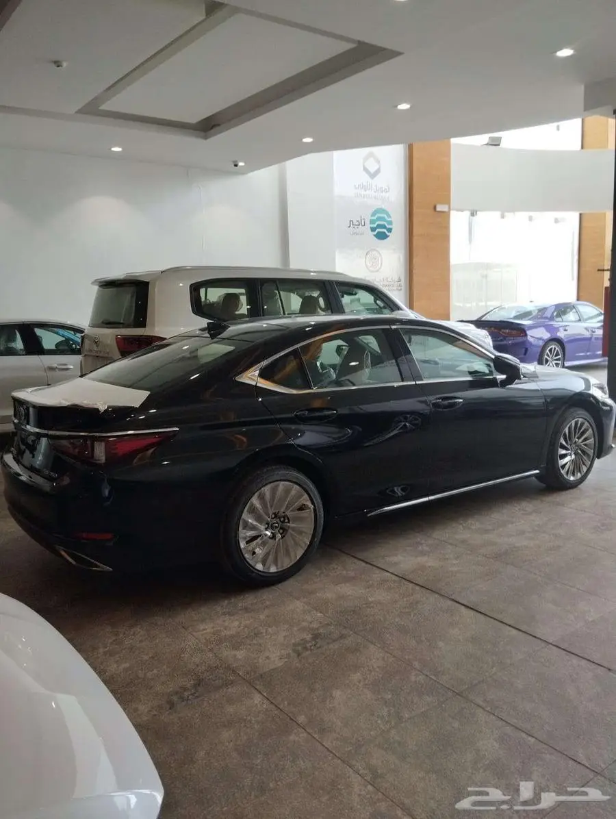 لكزس ES 350 CC نص فل سعودي 2025 15