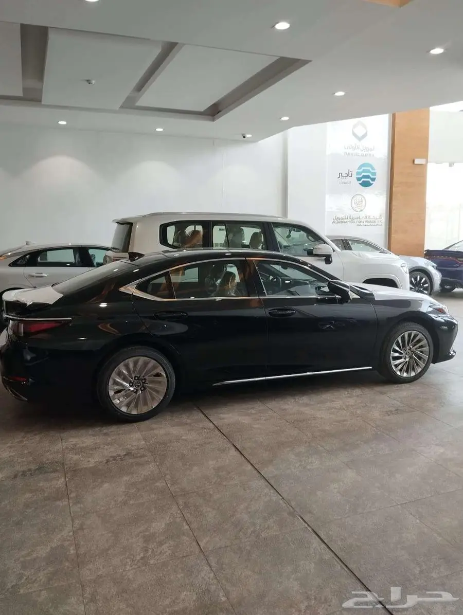 لكزس ES 350 CC نص فل سعودي 2025 8