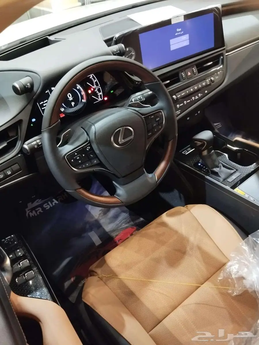 لكزس ES 350 CC نص فل سعودي 2025 12