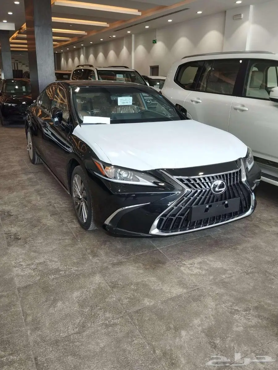 لكزس ES 350 CC نص فل سعودي 2025 9