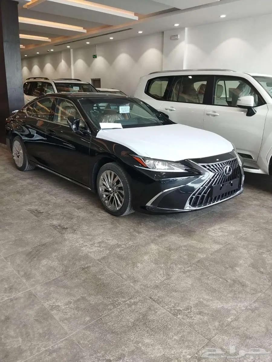 لكزس ES 350 CC نص فل سعودي 2025 3
