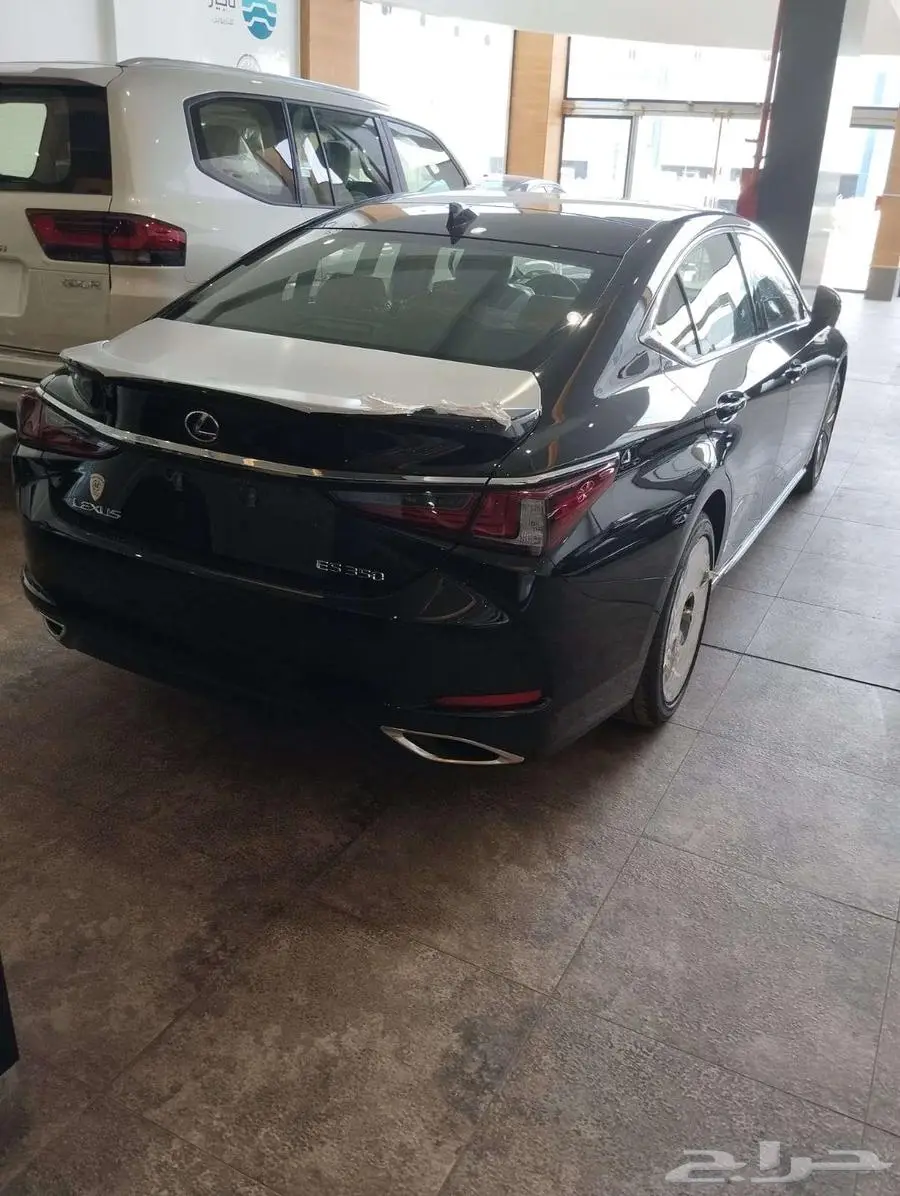 لكزس ES 350 CC نص فل سعودي 2025 1
