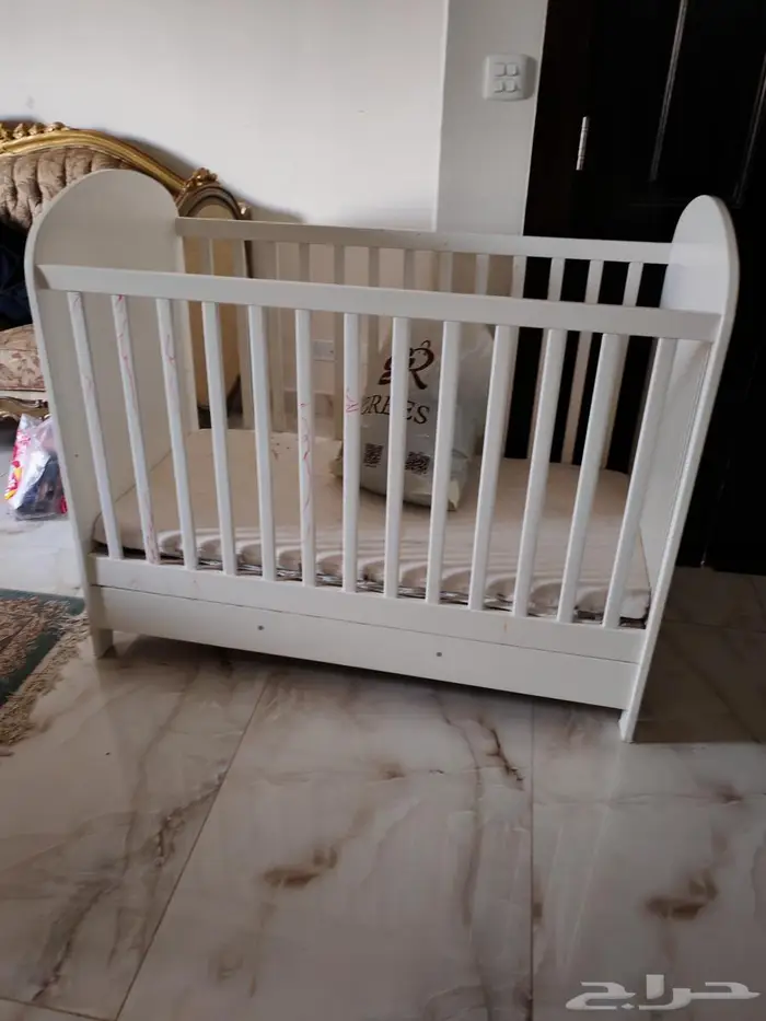 سرير اطفال 0