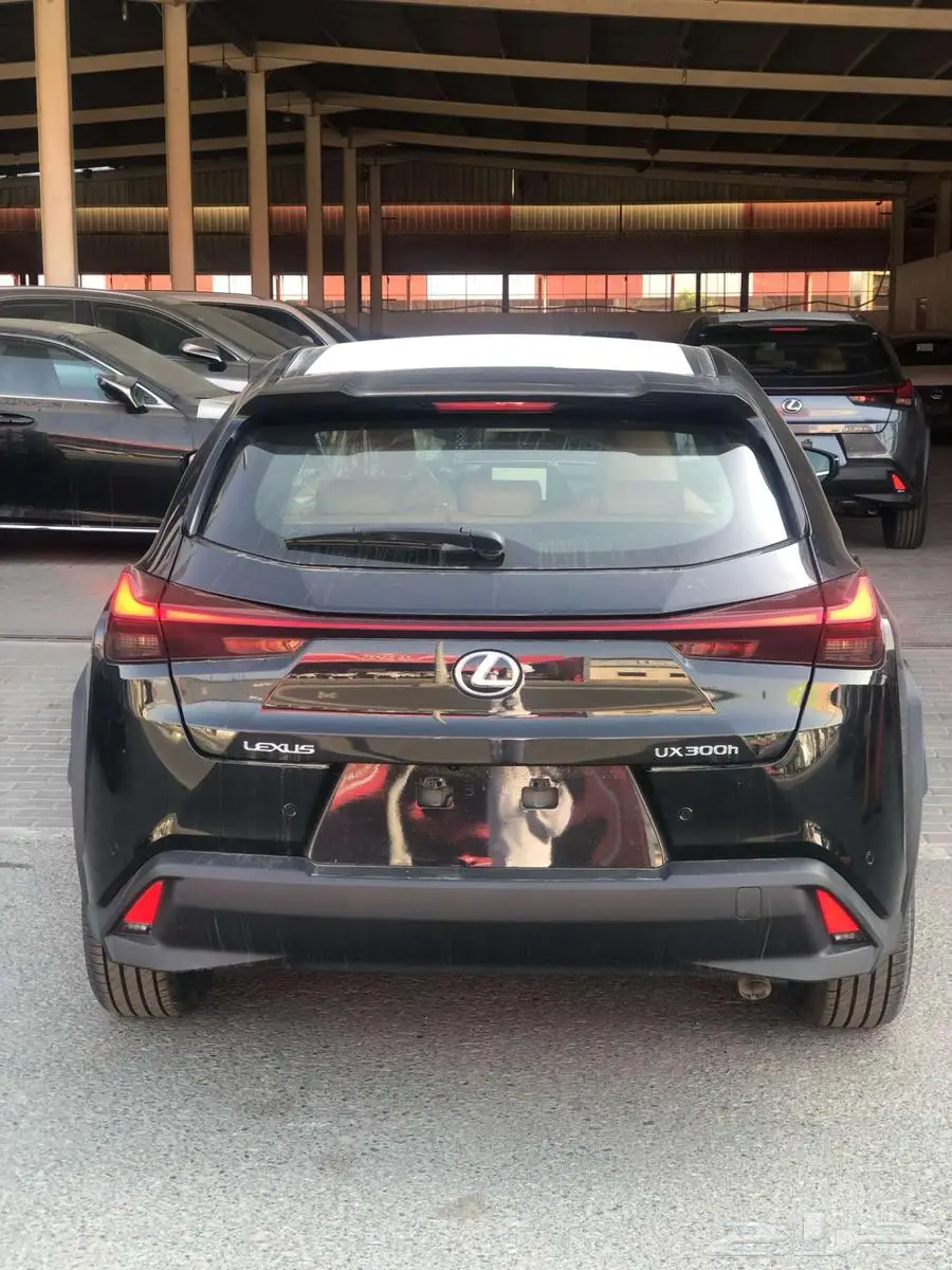 لكزس UX 300 AH 2024 هايبرد سعودي عرض بنك الجزيرة 14