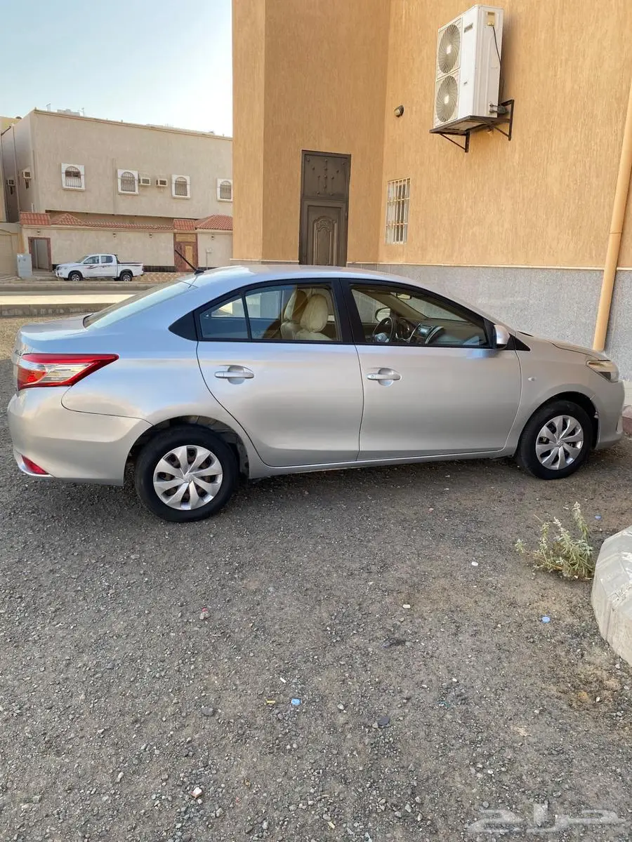 يارس 2014 نظيفه جدا 2