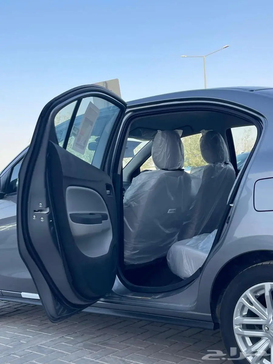 ميتسوبيشي اتراج GLX مكينه 1.2 فل كامل 2023 11