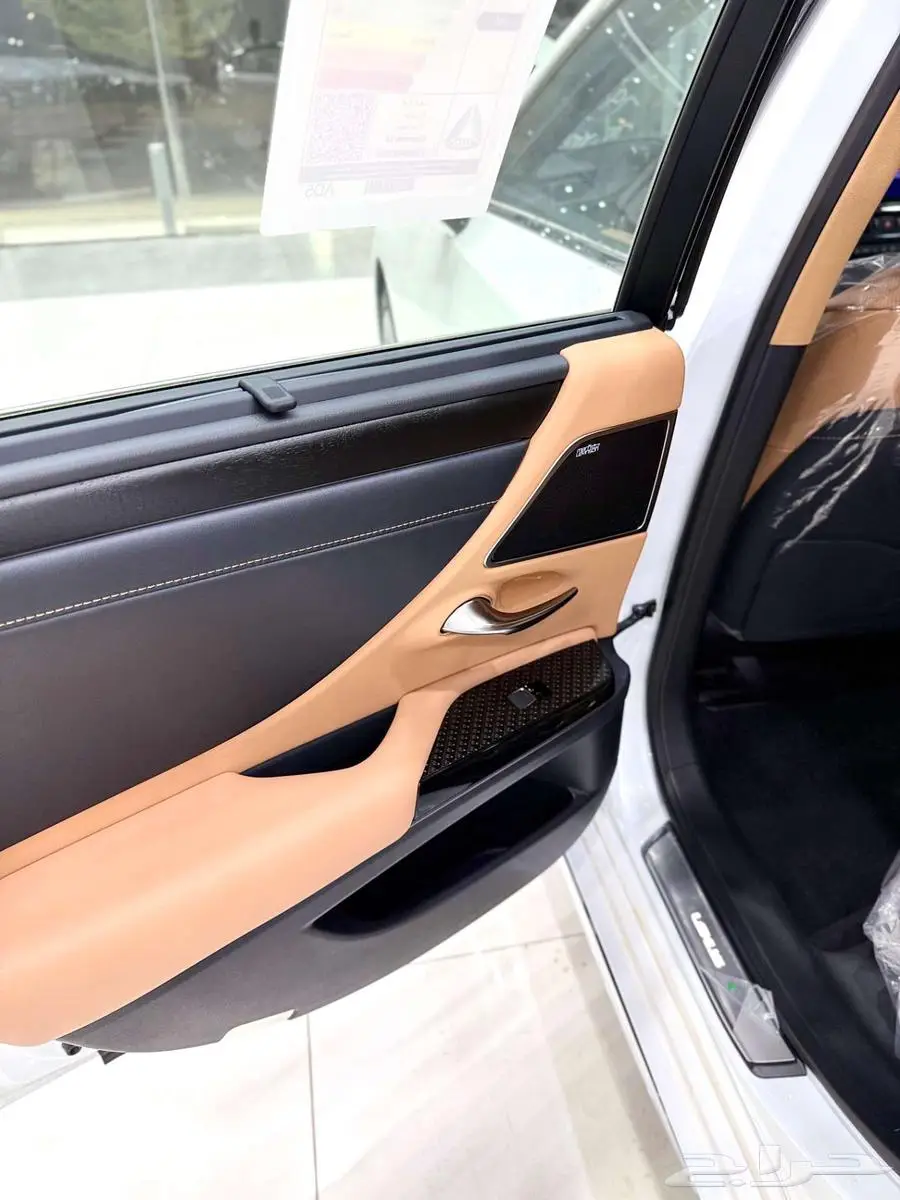 لكزس ( ES 350 DD ) موديل 2025 أقل الأسعار 22