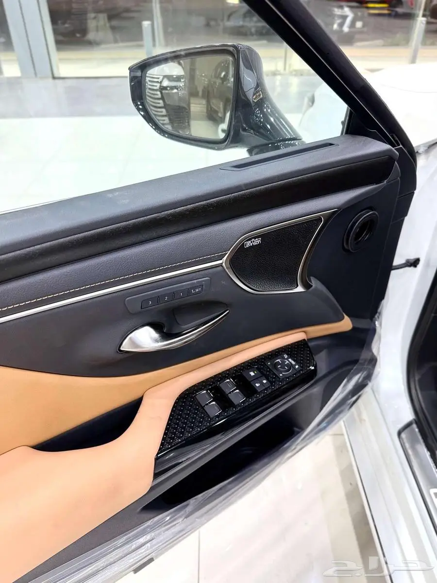 لكزس ( ES 350 DD ) موديل 2025 أقل الأسعار 20