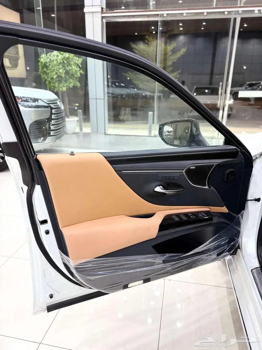 لكزس ( ES 350 DD ) موديل 2025 أقل الأسعار 19