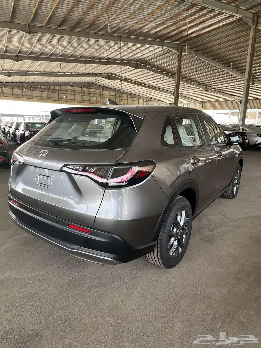 هوندا ZRV _ LX موديل 2024 تصفيه بسعر مميز كاش واقساط 3
