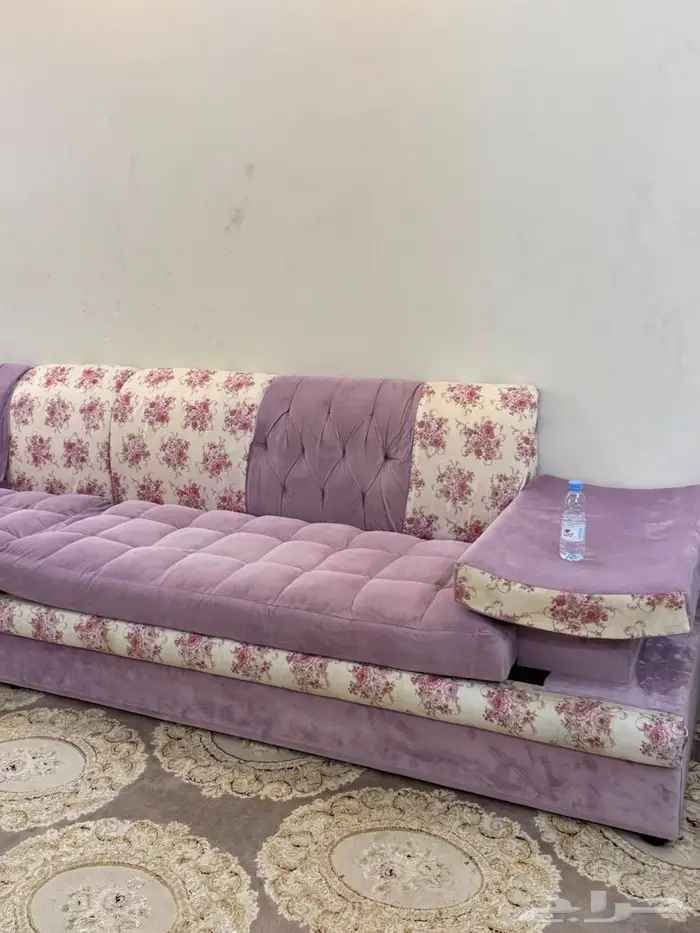 اثاث   كنب مستخدم نظيف 1
