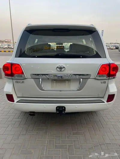 تويوتا لاندكروزر جي اكس ار 2015 فل كامل 10
