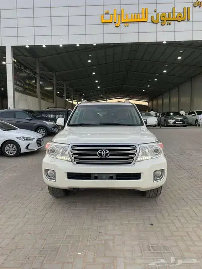 تويوتا لاندكروزر جي اكس ار 2015 فل كامل 0