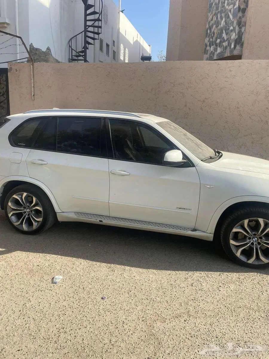 BMW X5 3.0si موديل 2011 2