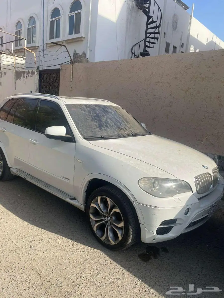 BMW X5 3.0si موديل 2011 1