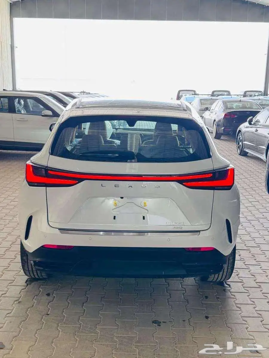 ليكزس NX 350 AA موديل 2025 ب 207000 ريال 9