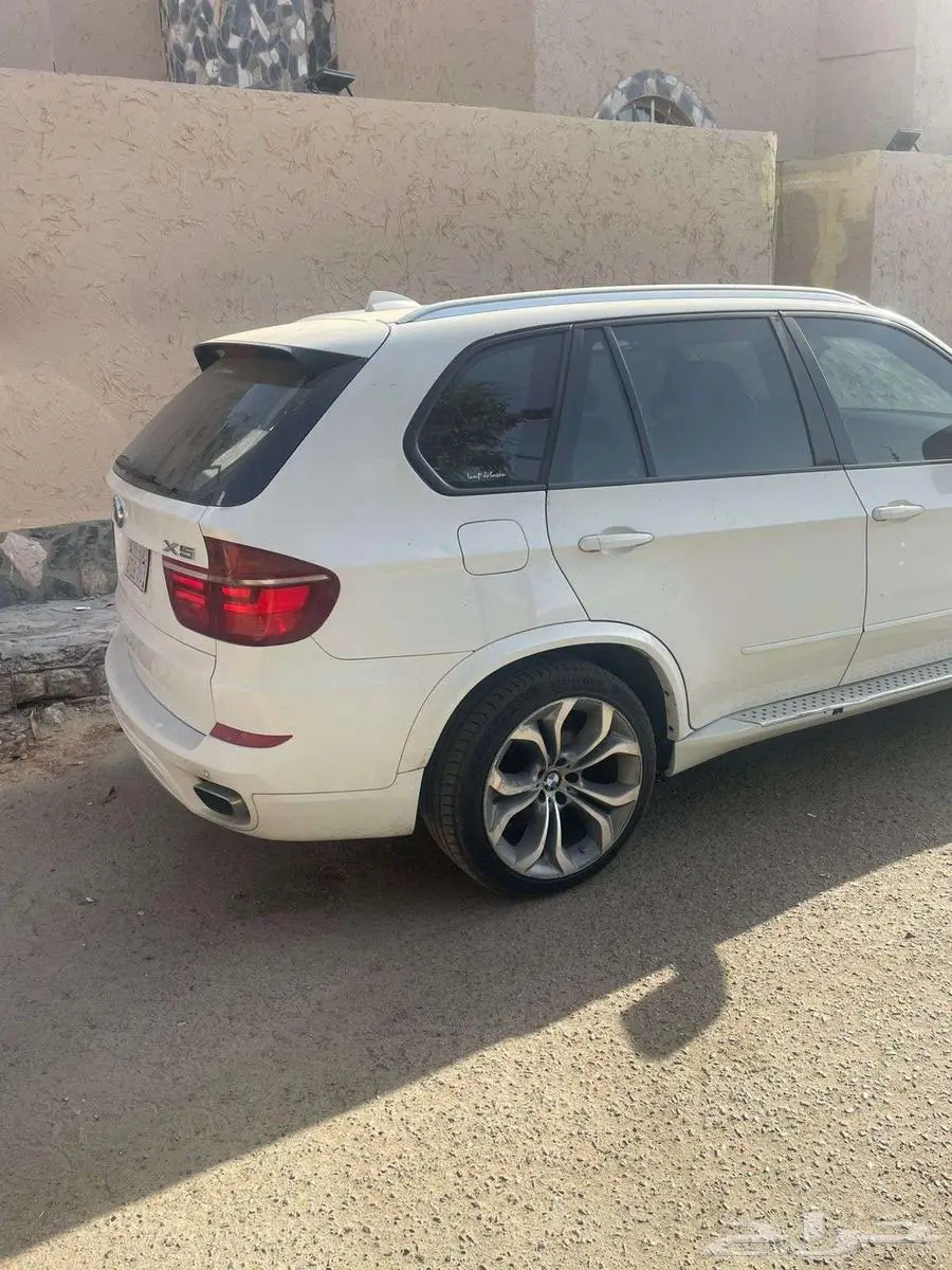 BMW X5 3.0si موديل 2011 0