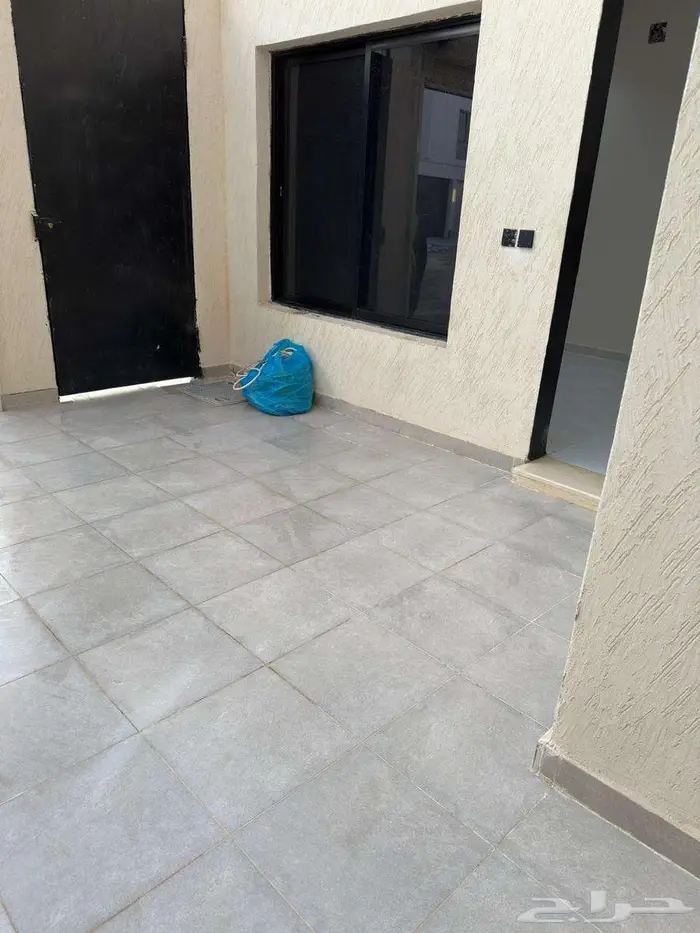 للإيجار فيلا درج داخلي في الرياض حي بدر 1