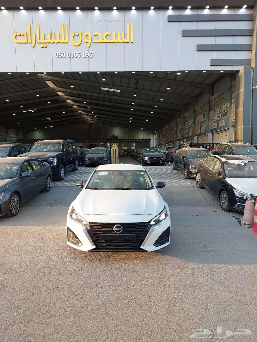 نيسان التيما 2.5 ستاندر 2025 0