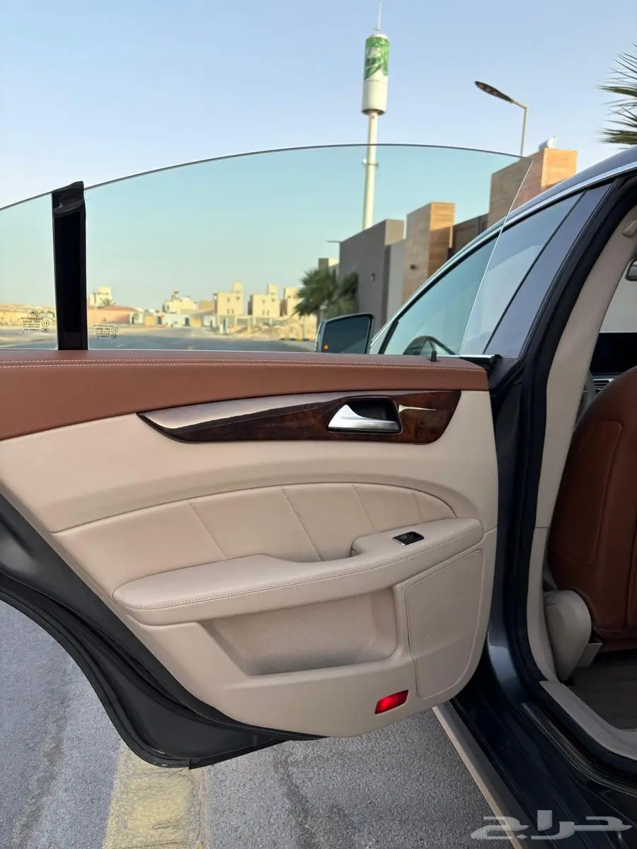 CLS 400 فل كامل الموديل 2016 5