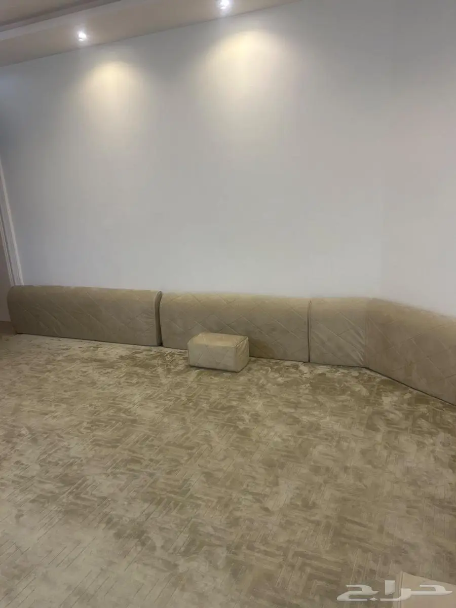 مجلس متكامل فرشه مساند مراكي ستاره للبيع نظيف 2