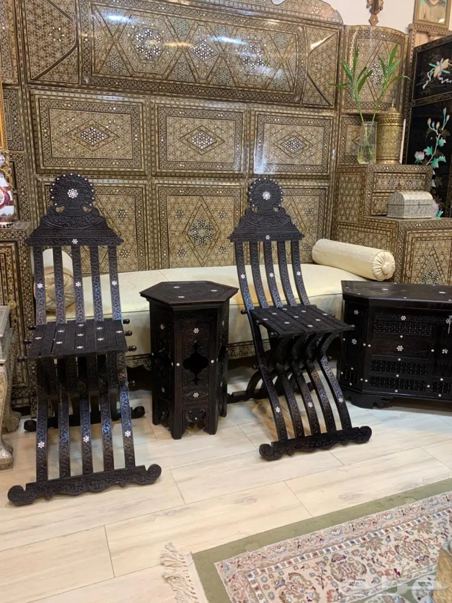 طقم دمشقي مطعم بالصدف وطقم طاولات مغربي نحاس انتيك يدوي 1