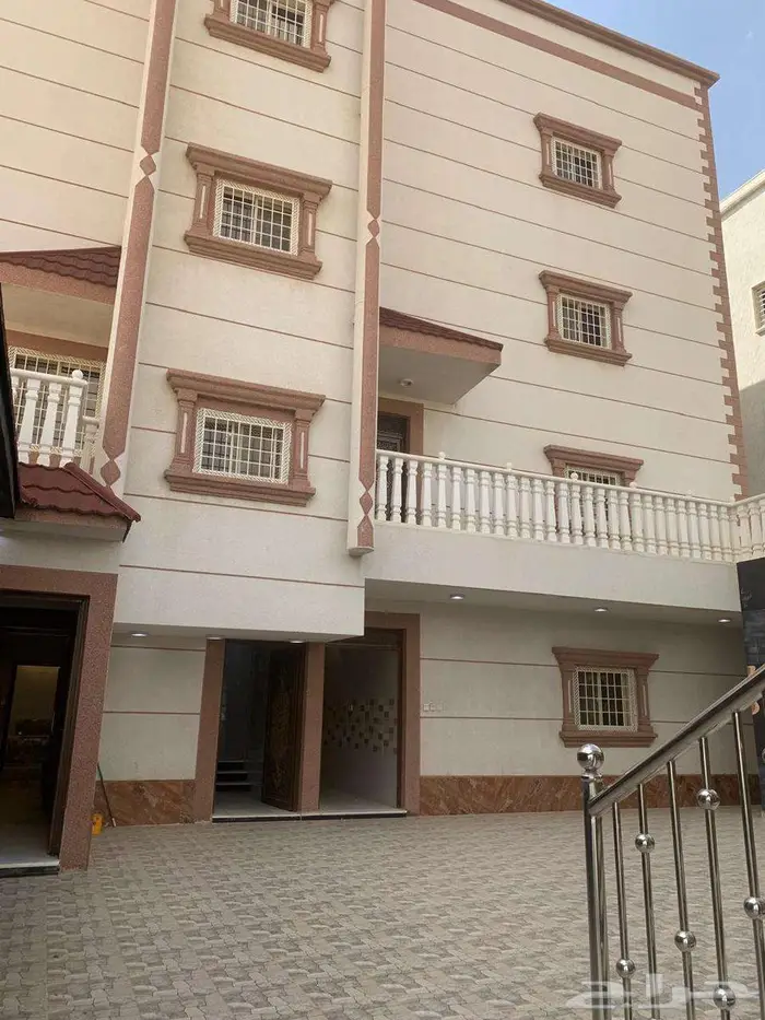 شقق أرضية للبيع ابها حي مدينة سلطان _ المحالة 3