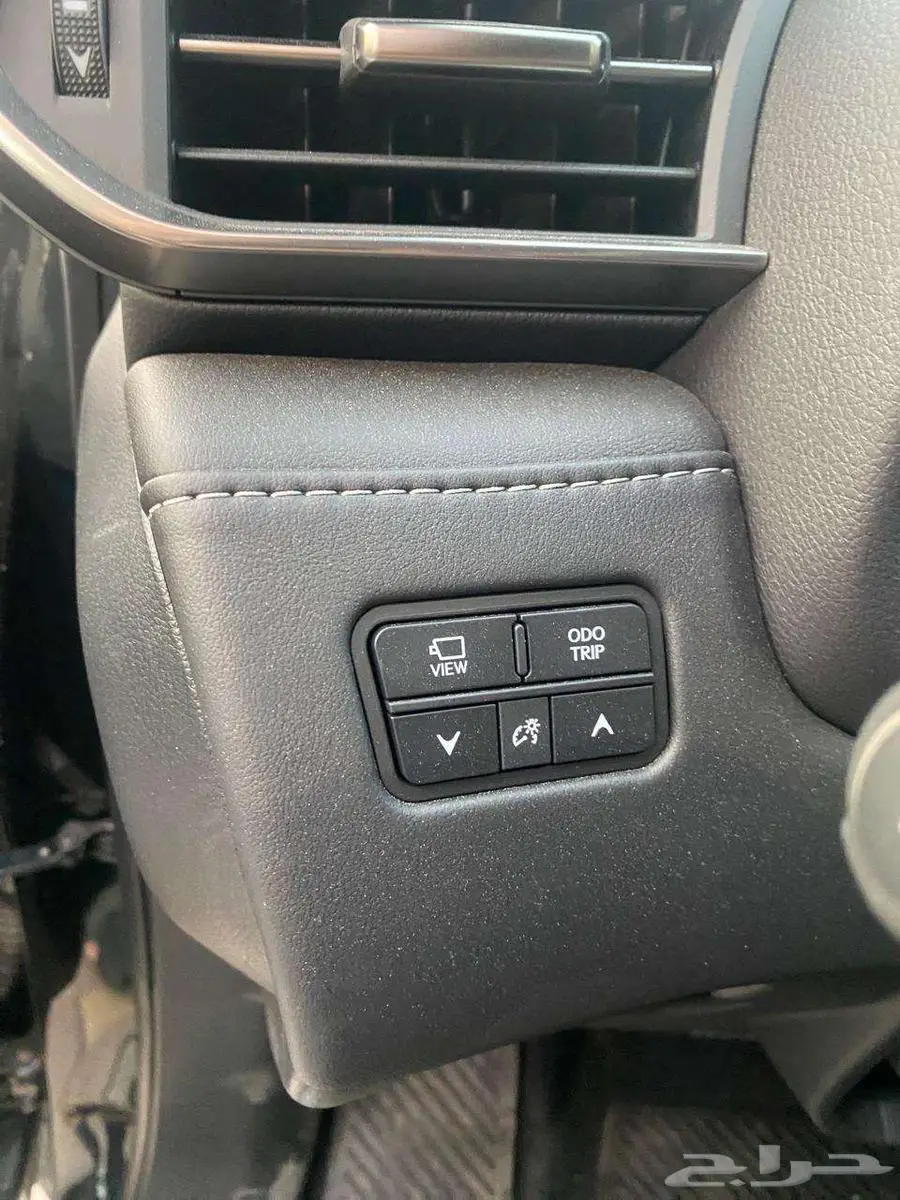 لكزس LX600 Sport 2025 وارد الساير اصفار 19