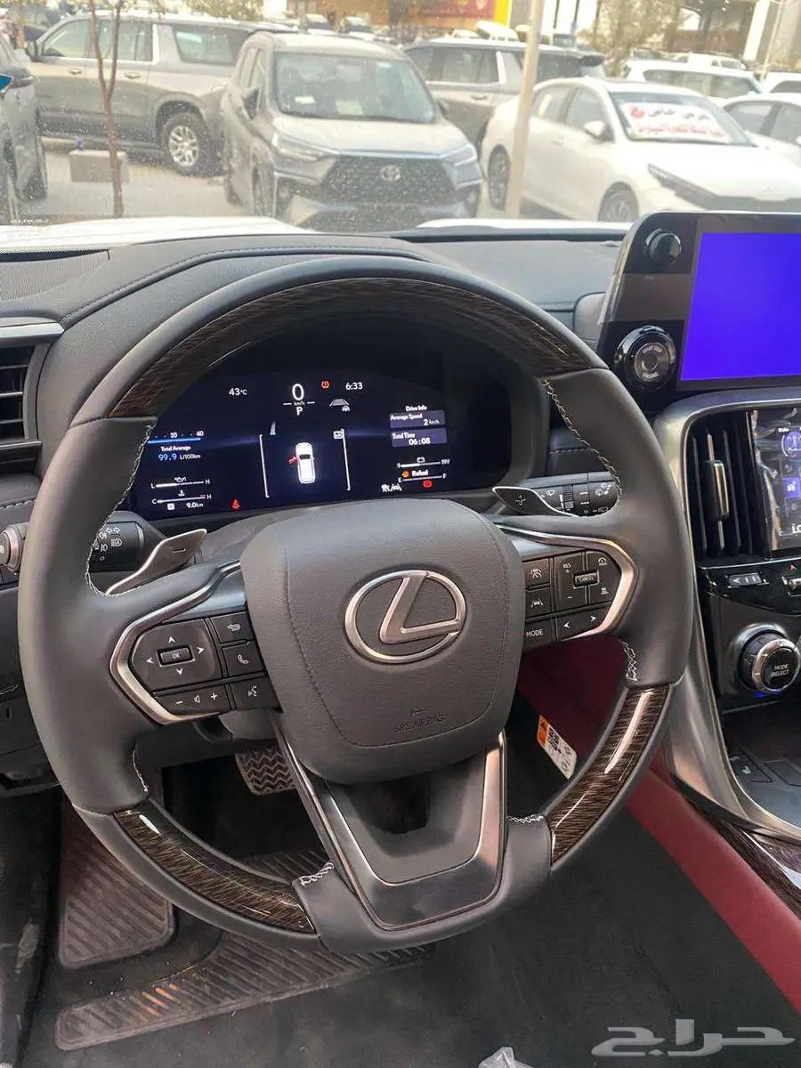 لكزس LX600 Sport 2025 وارد الساير اصفار 10