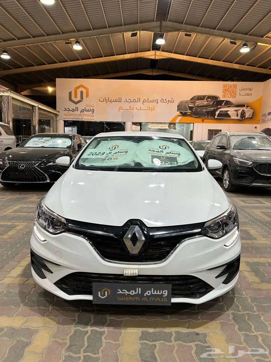 عرض خاص رينو ميجان 1.6 استاندر موديل 2023 بطاقه جمركيه 2