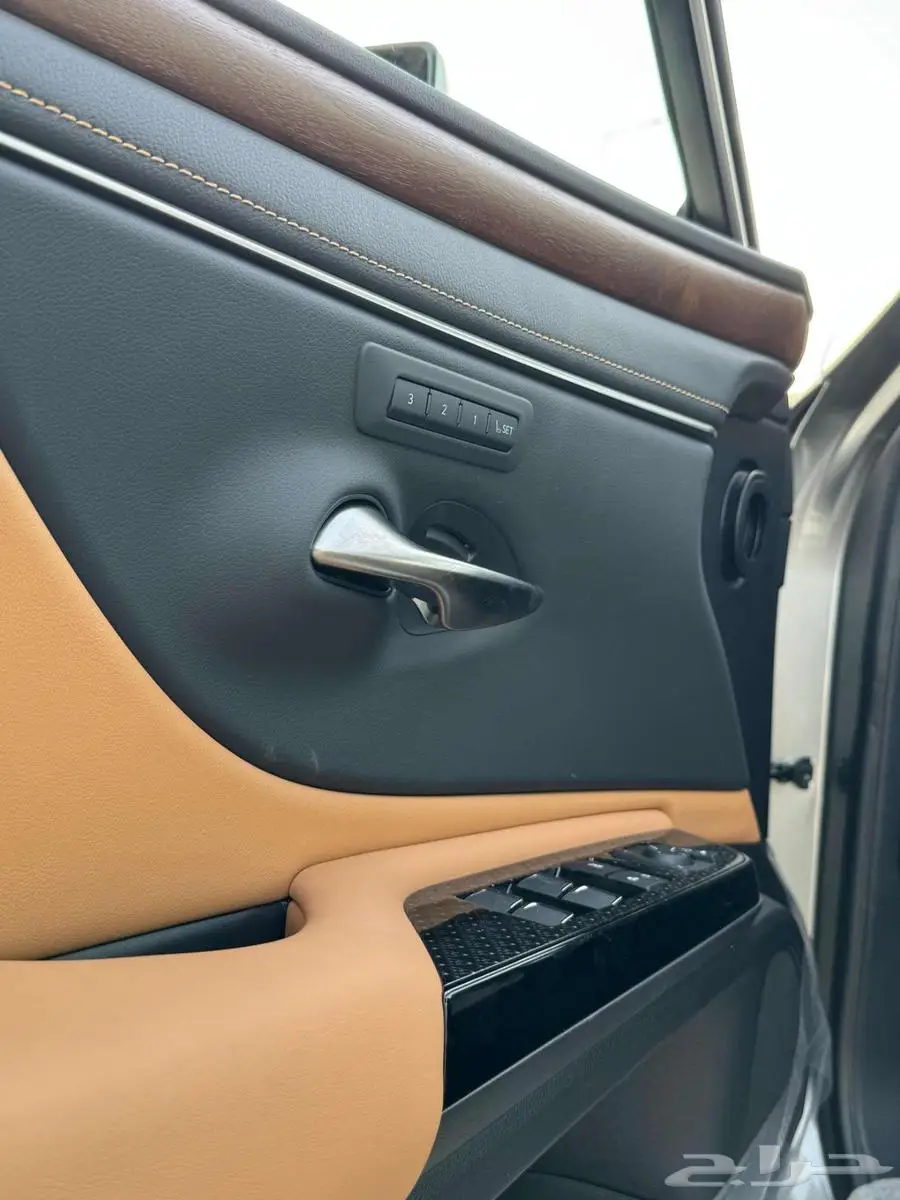 لكزس ES350 CC بريمى 2025 كاش وأقساط 11
