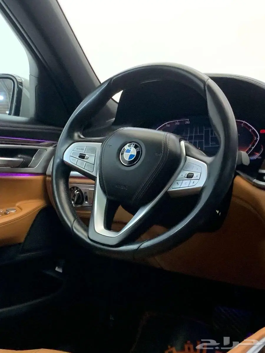 بي ام دبليو Li730 2020 24