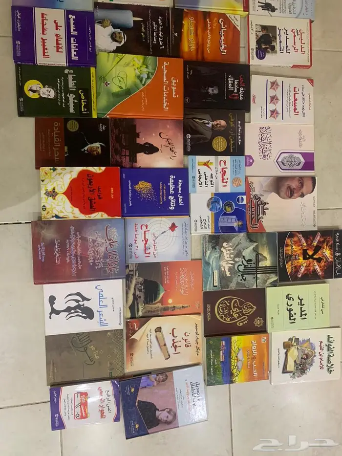 مجموعة كتب متنوعة للبيع 5