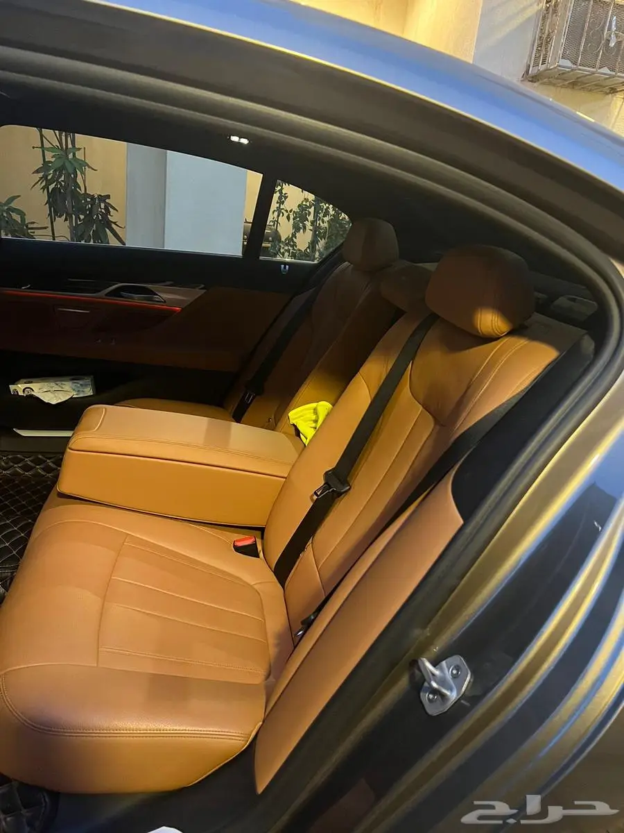 بي ام دبليو الفئة 730 موديل 2019 13