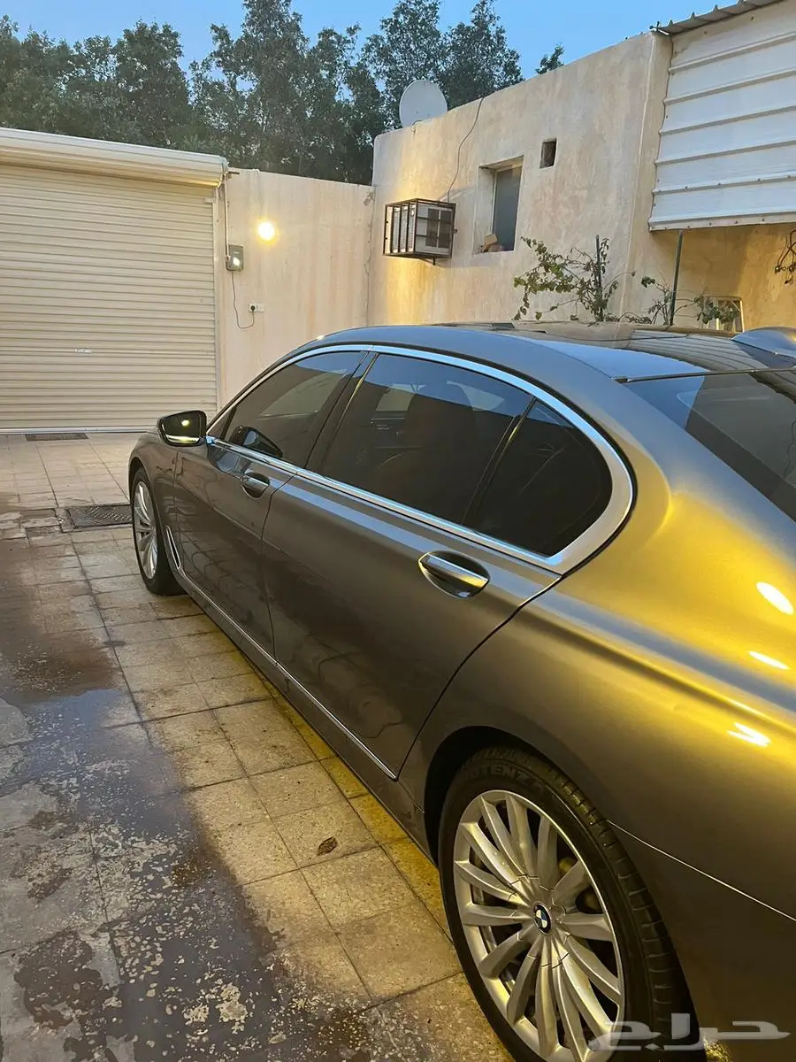بي ام دبليو الفئة 730 موديل 2019 5