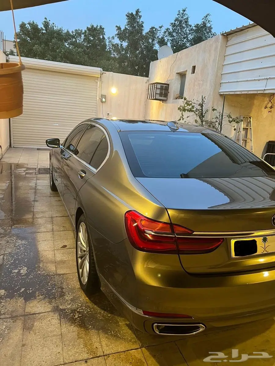 بي ام دبليو الفئة 730 موديل 2019 4