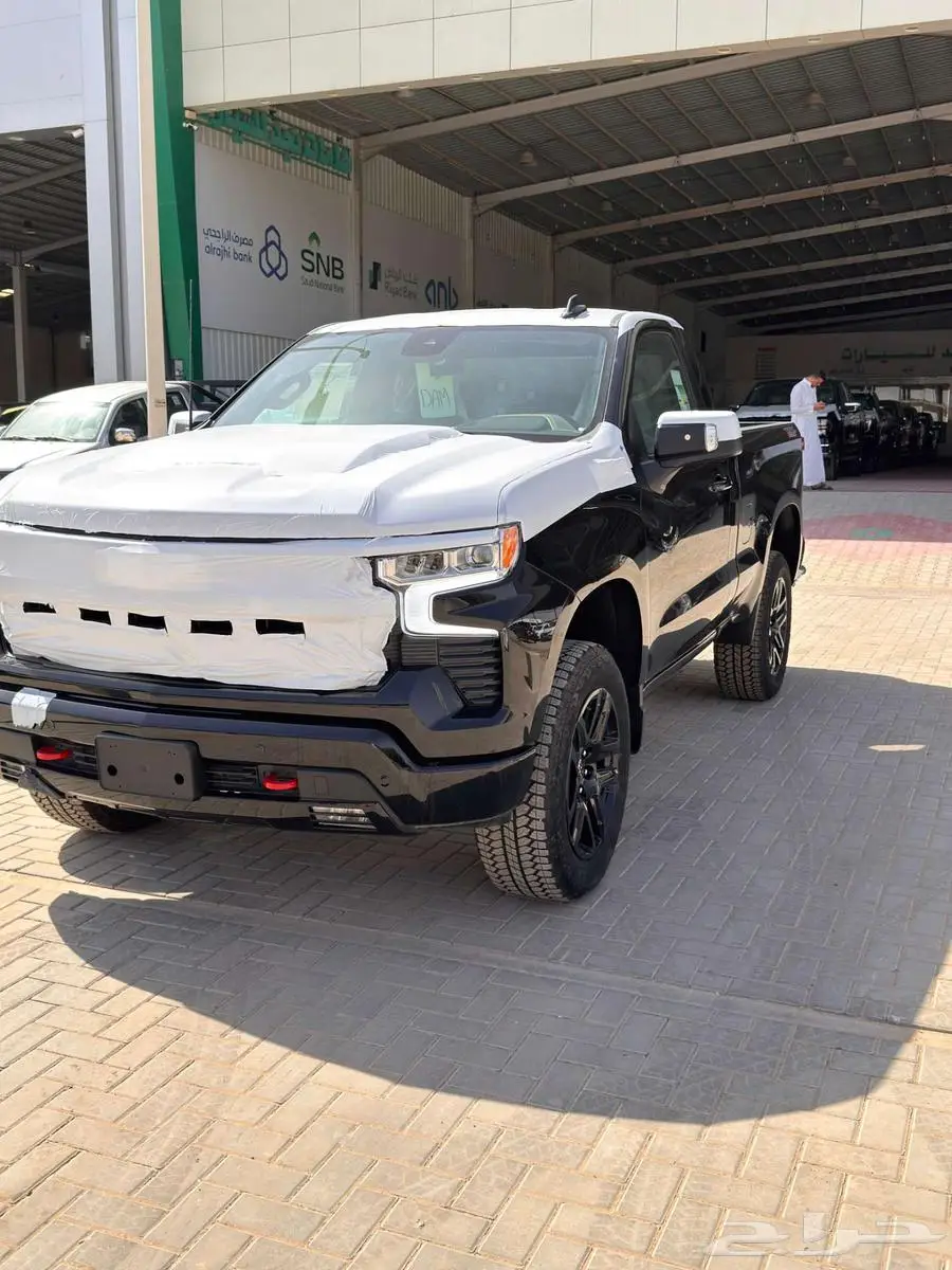 سلفرداو تريل بوس Z71 غمارة 2025 سعودي كاش وتمويل 16