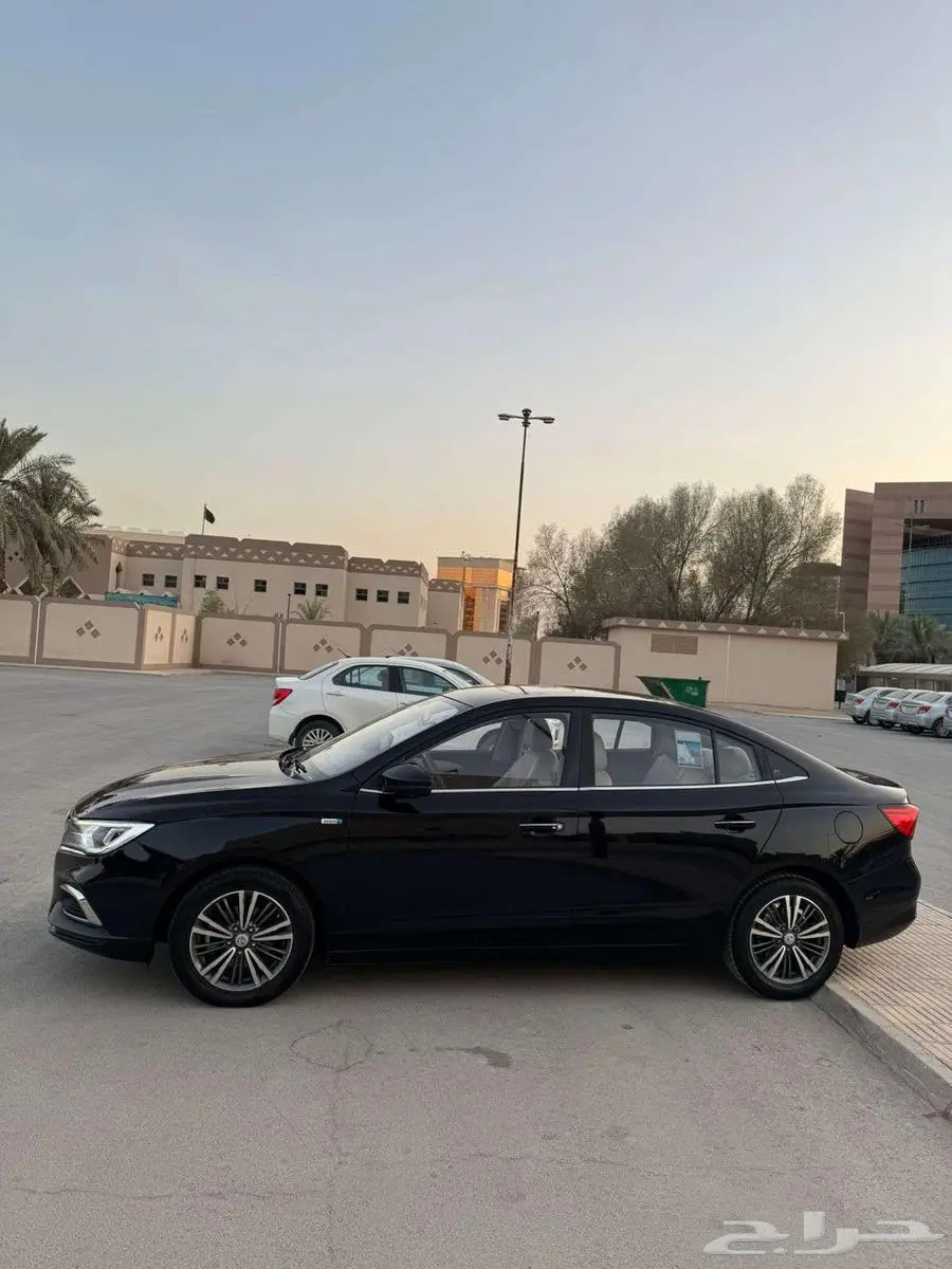 ام جي 5 فل كامل 2023 بدي وكاله نظيف جدا 12