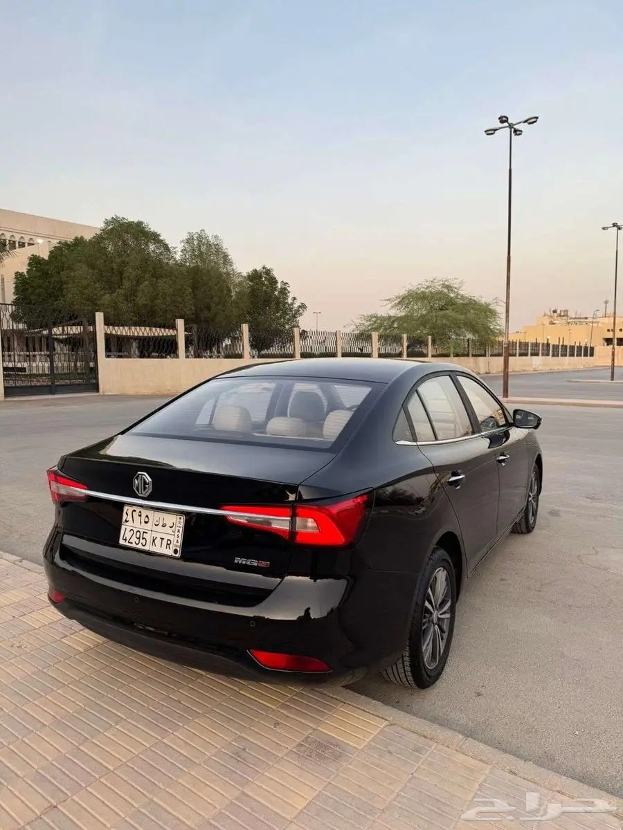 ام جي 5 فل كامل 2023 بدي وكاله نظيف جدا 9