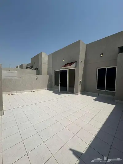 ملحق للبيع مزود بقبه مضيئة فاخره بشامخة للتمليك 1