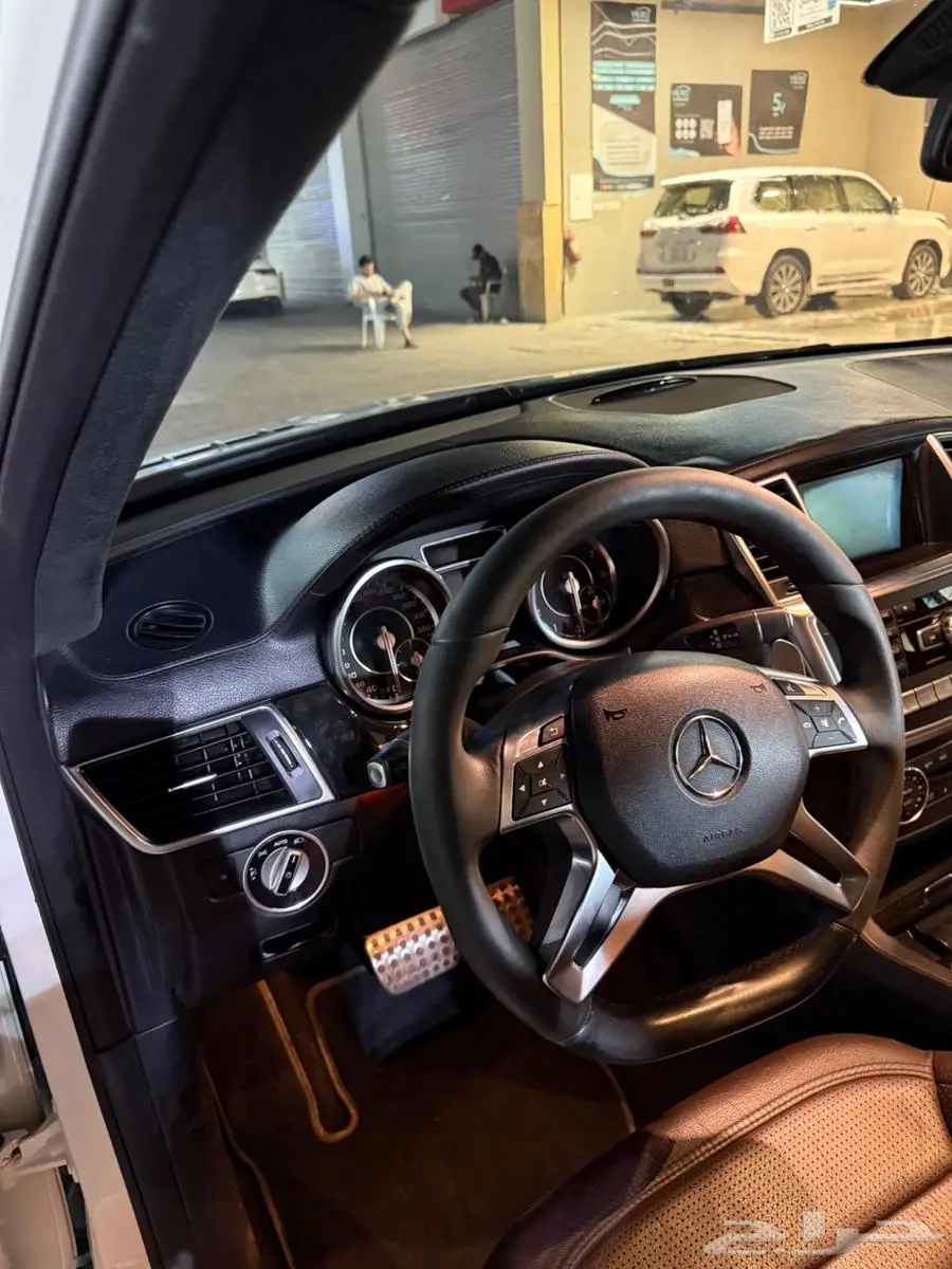 للبيع مرسيدس ML63 2015 9