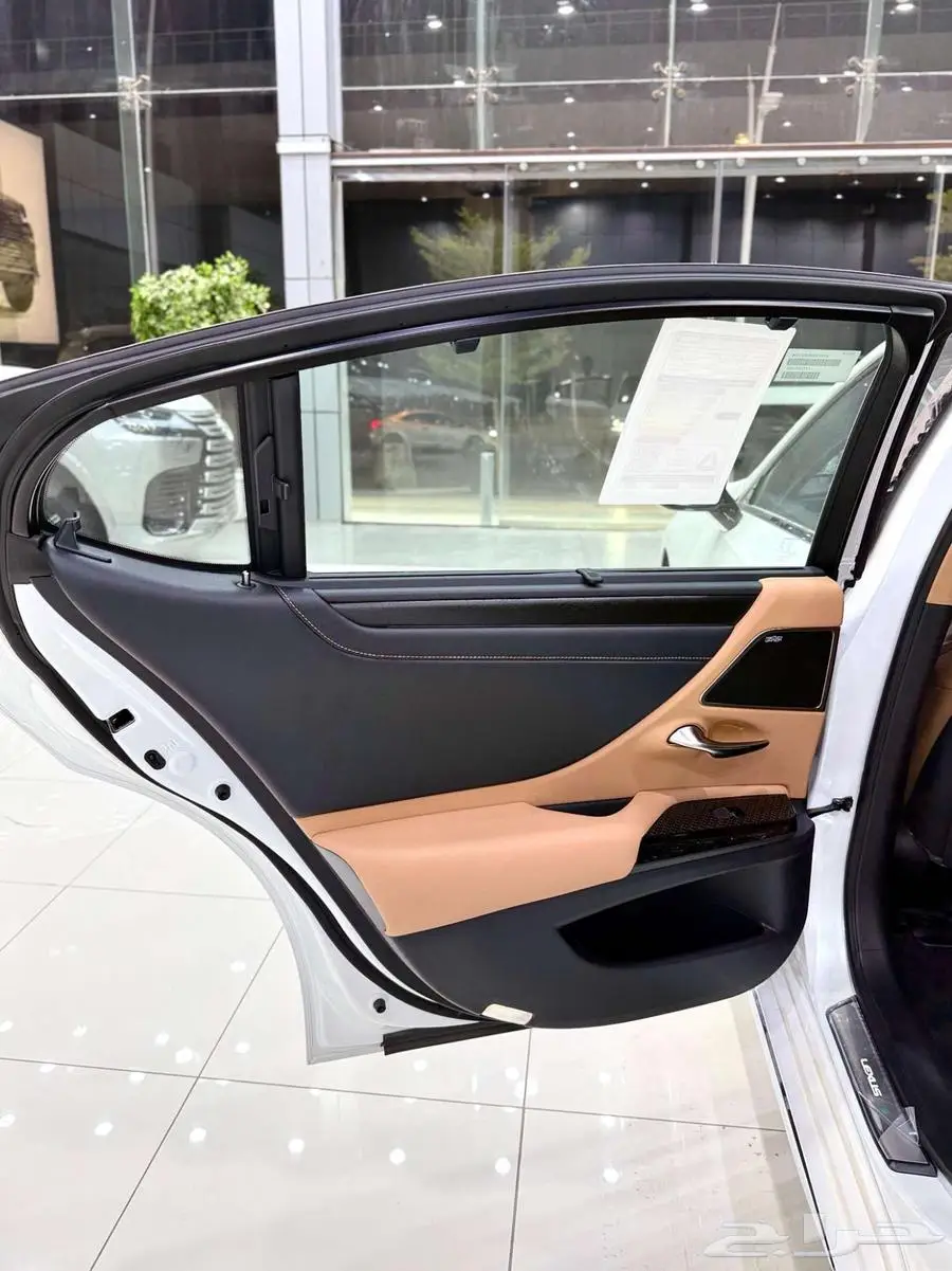 لكزس ( ES 350 DD ) موديل 2025 أقل الأسعار 21
