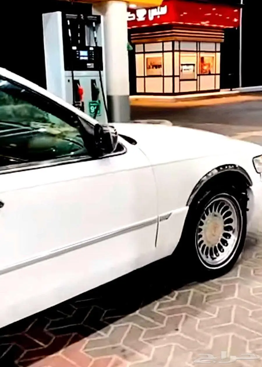 قطع تجديد الفورد ماركيز و فكتوريا ونياكل الجمرك قطب 39