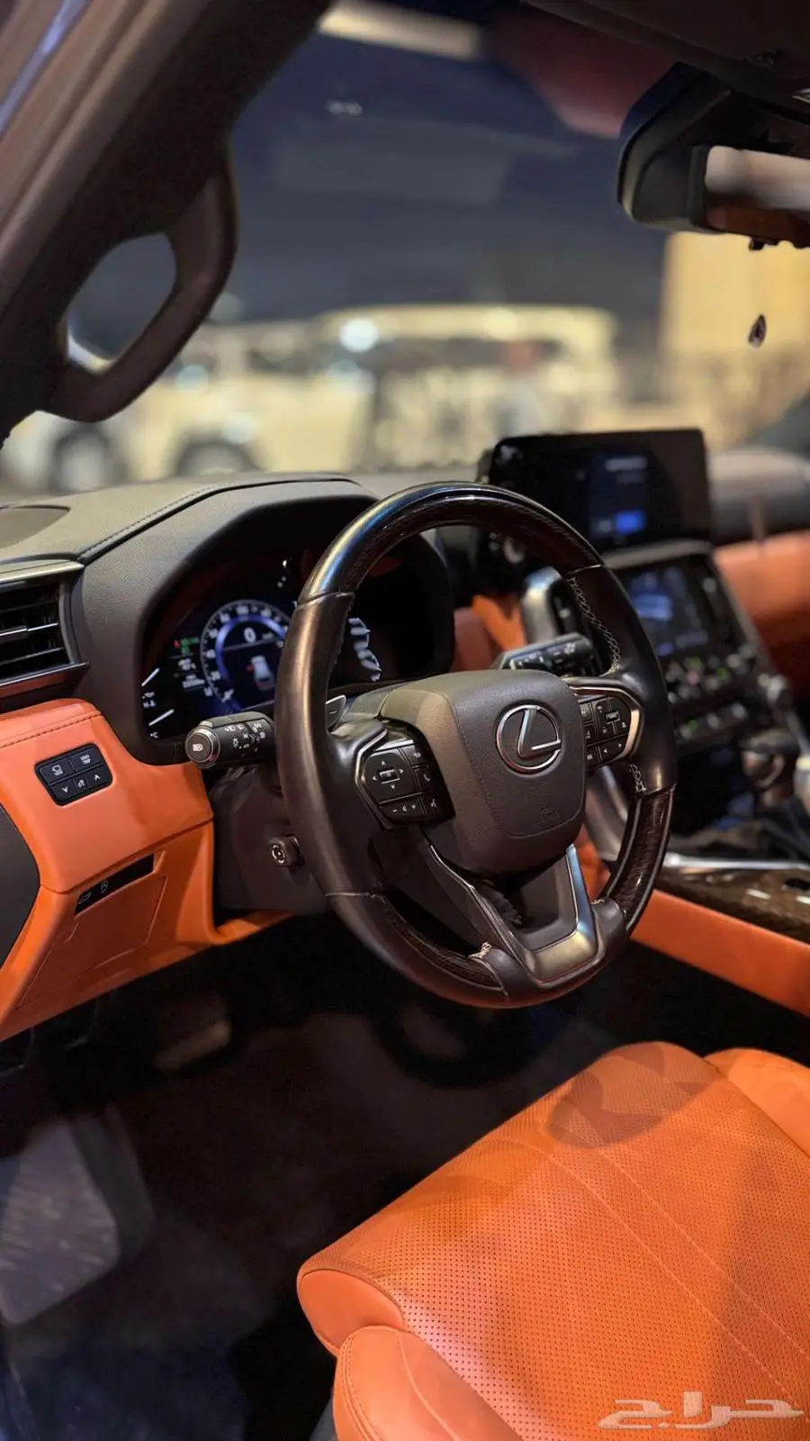 لكزس LX600 VIB موديل 2022 12
