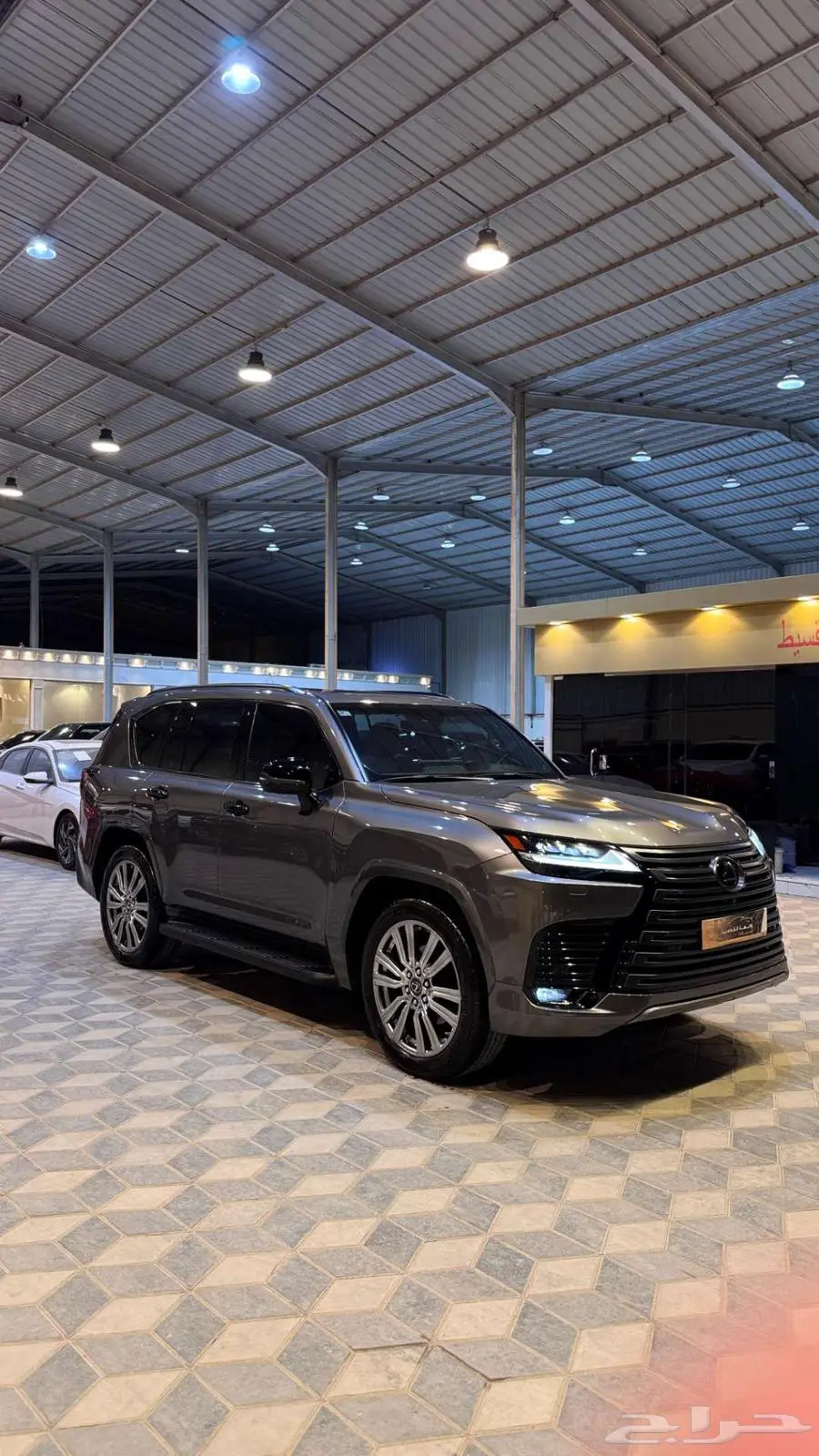 لكزس LX600 VIB موديل 2022 7