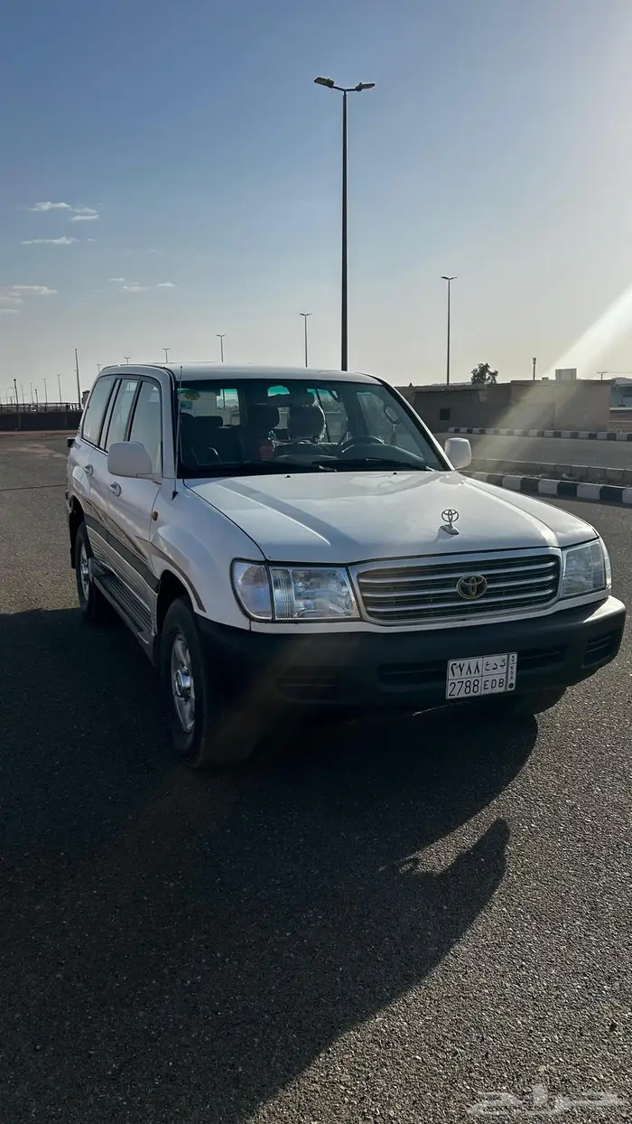 لاند كروزر GXR 2001 اصدار (50 عام) 0