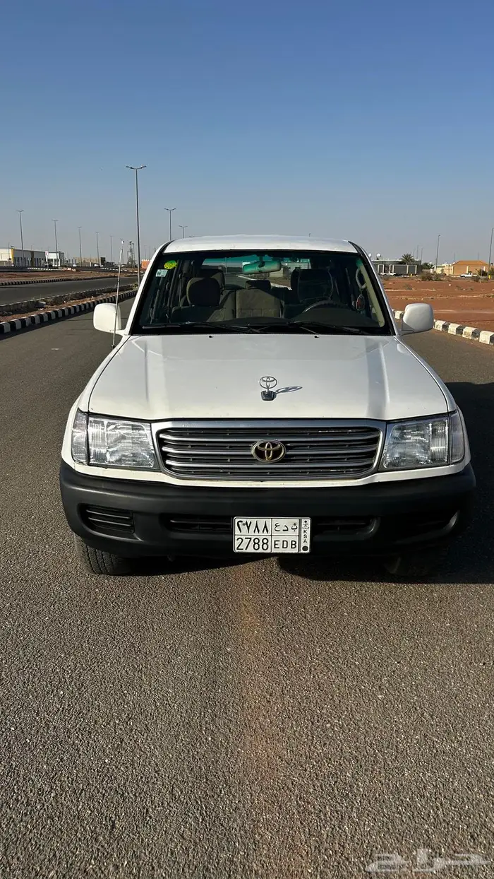 لاند كروزر GXR 2001 اصدار (50 عام) 1