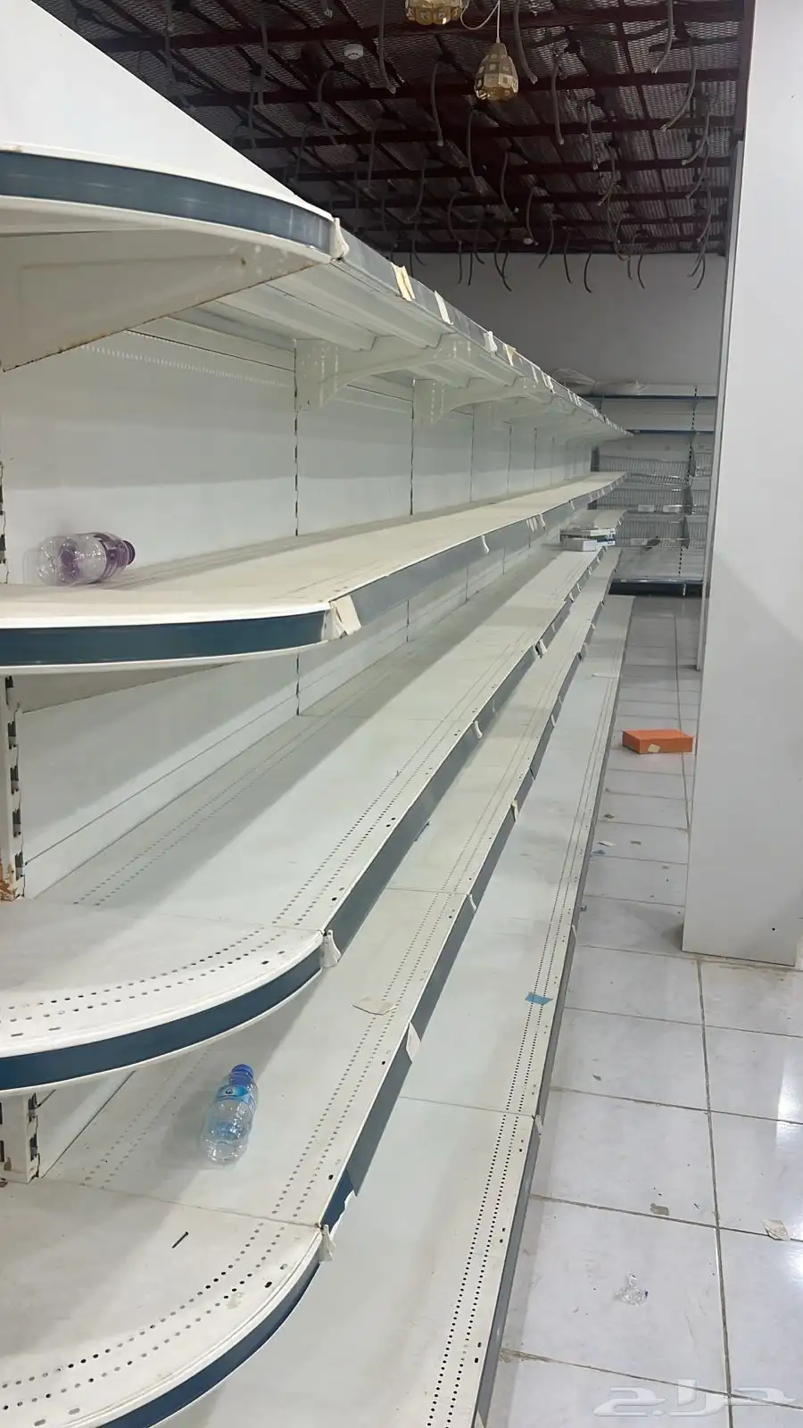 رفوف ارفف محلات للبيع 60 متر وزن 0