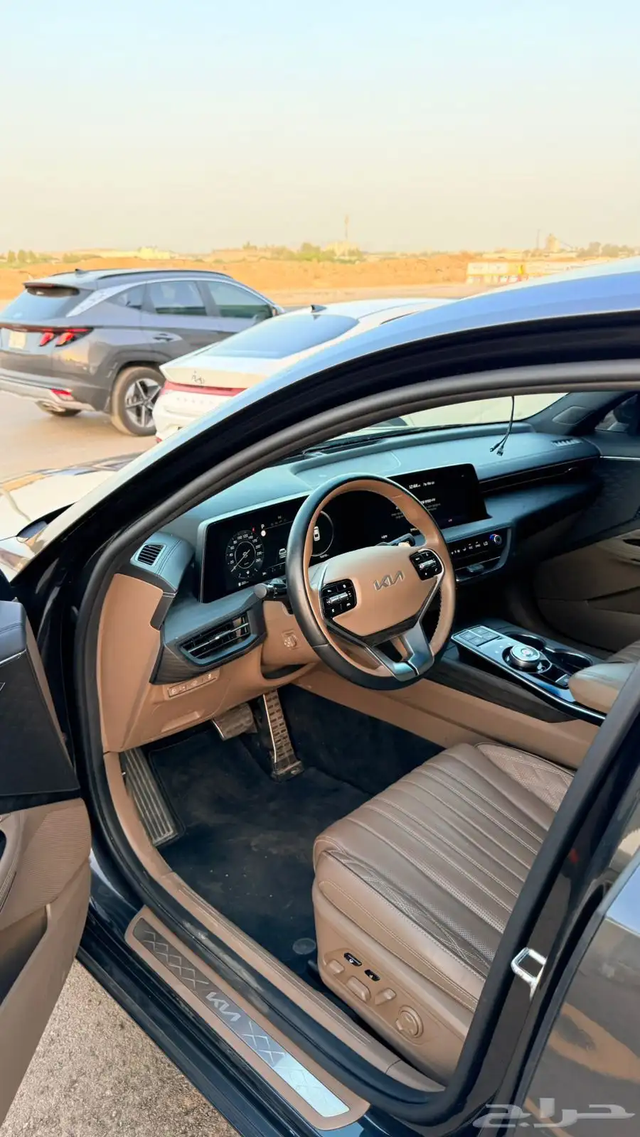 كيا k8 2022 ( بنزين v6) فل اوبشن بحالة الوكالة 8